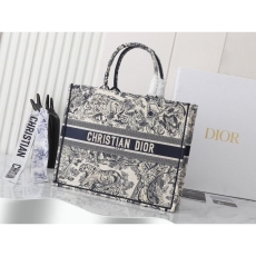 Christian Dior Shopping Bags